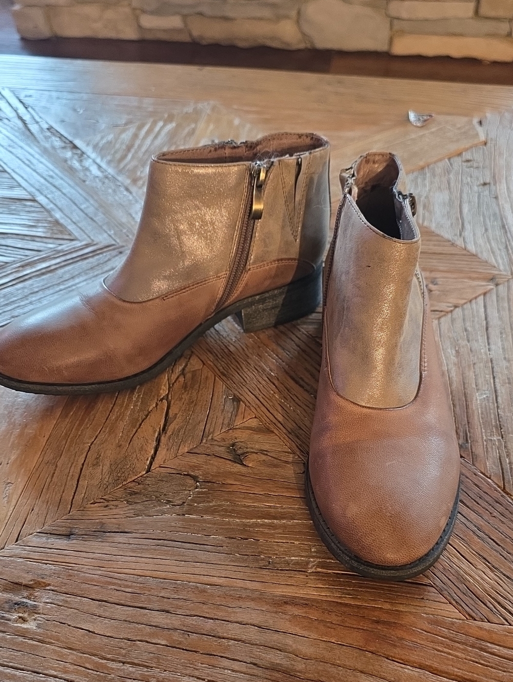 ANTELOPE leather two tone booties 36/6